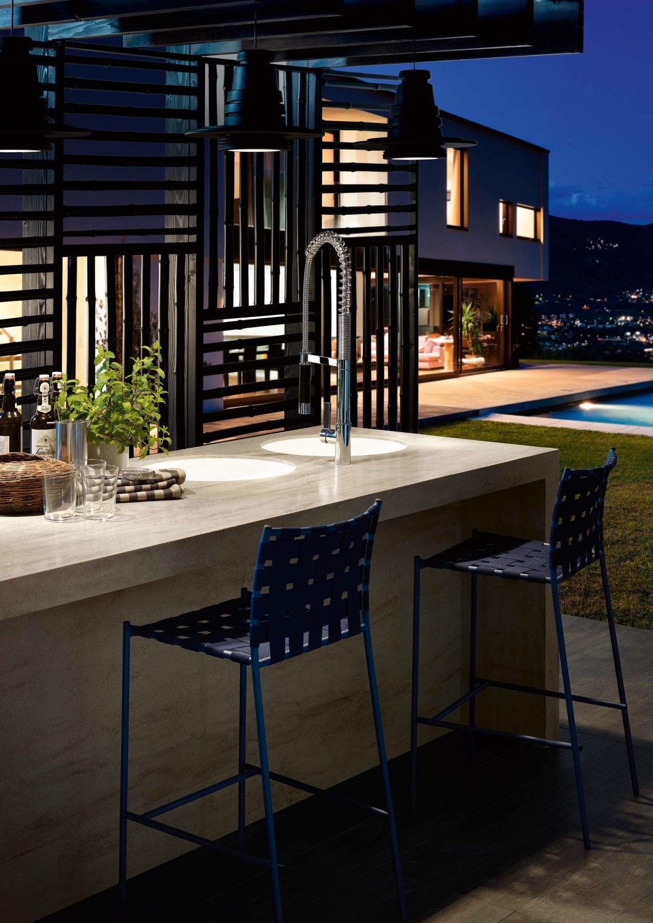 sites/corian.in/IMG/jpg/kitchen-surface-outdoor-charm-01.jpg