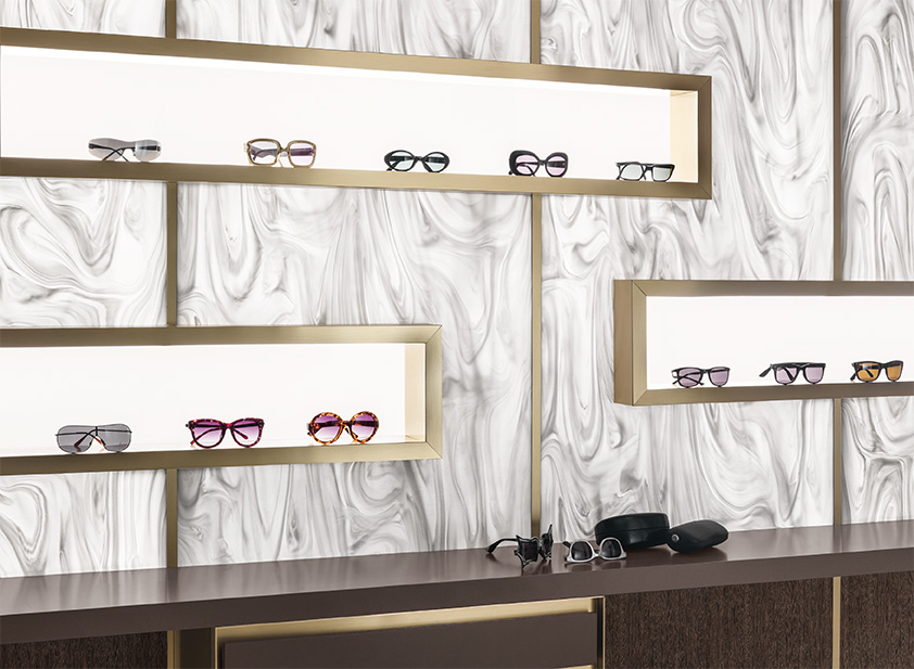sites/corian.in/IMG/jpg/grey_onxy_backlit_eyeglass_store_3-3.jpg